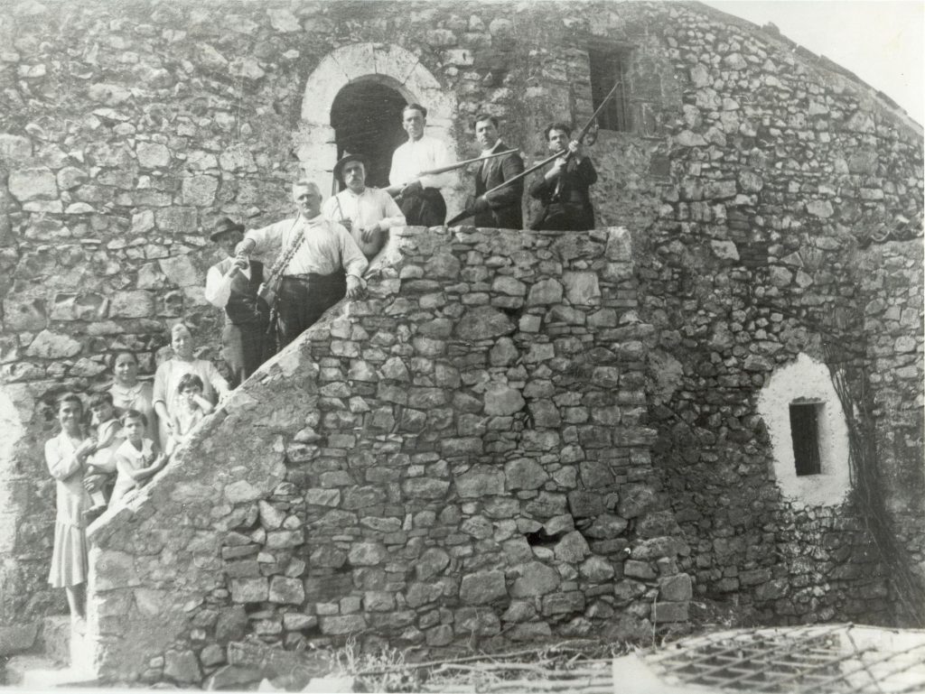 Abitazione del custode, Temistocle detto "il Barone" all'interno del castello
